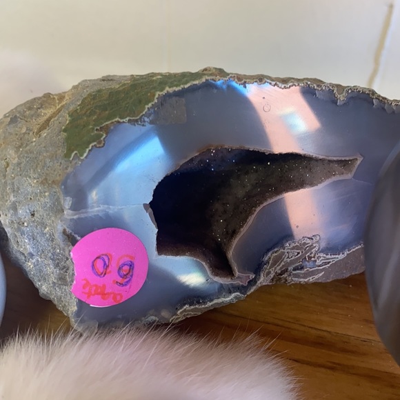 Blue agate geode caves - Picture 3 of 3